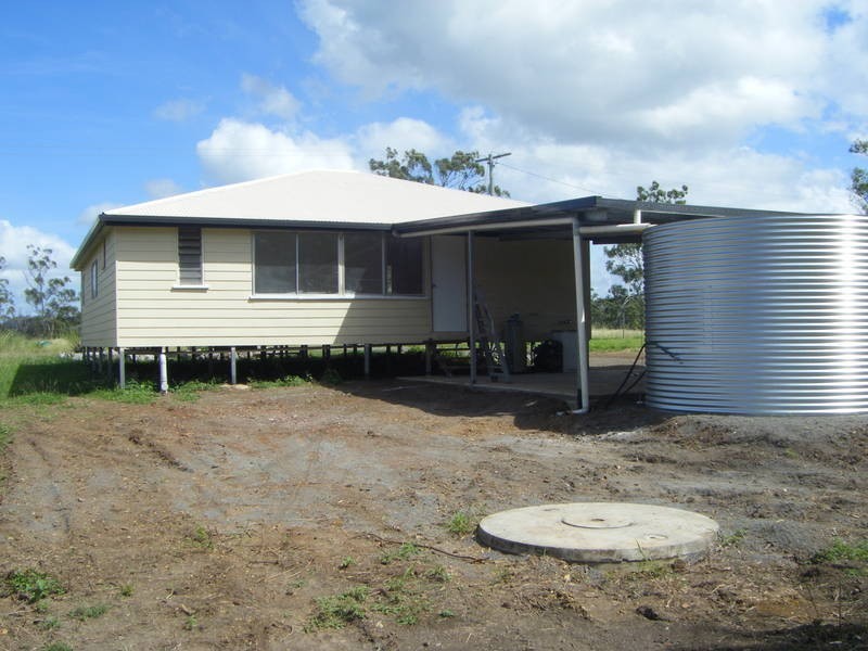 11 Pershouse Lane, Ambrose QLD 4695