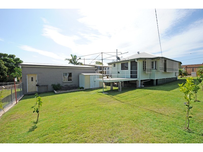 17 Friend Street, Barney Point QLD 4680