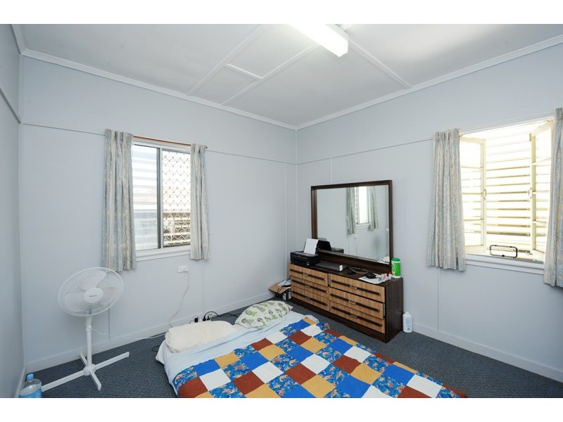 17 Friend Street, Barney Point QLD 4680