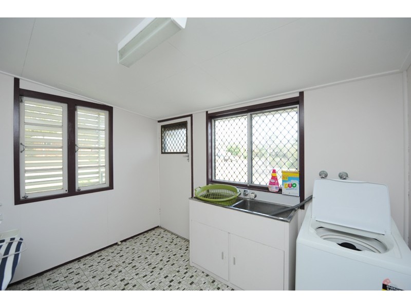 17 Friend Street, Barney Point QLD 4680