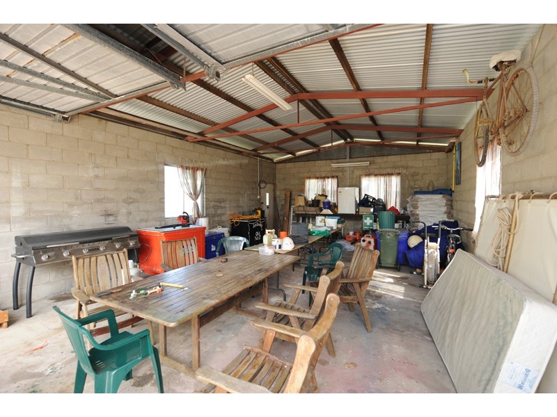 17 Friend Street, Barney Point QLD 4680