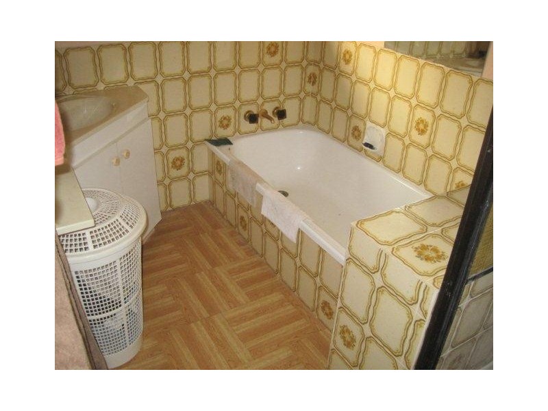 17 Jupiter Street, Gladstone QLD 4680