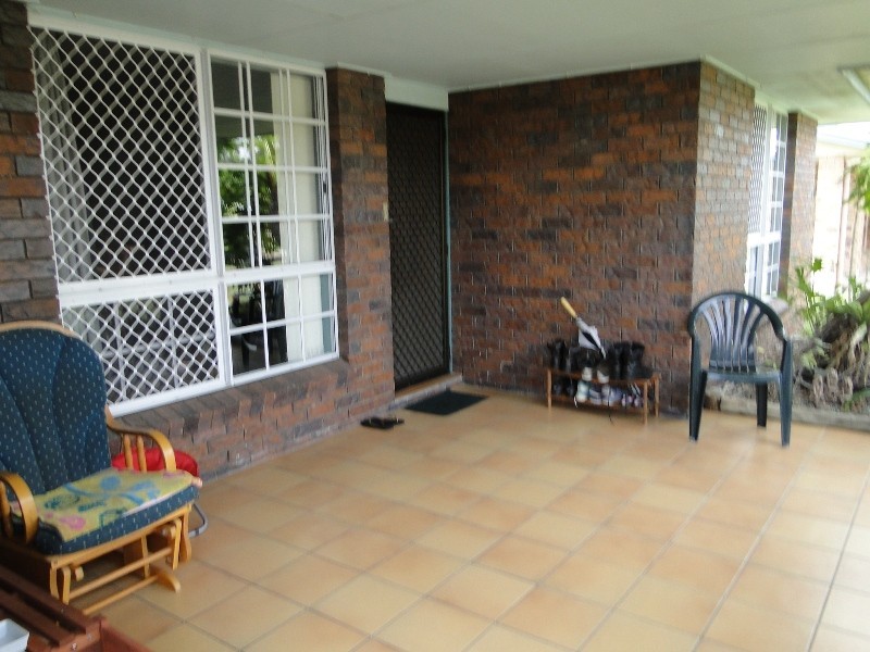 9 Carpentaria Close, Clinton QLD 4680