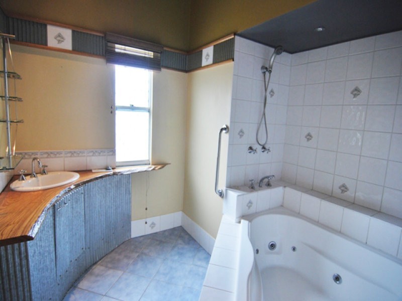 261 Auckland Street, Gladstone QLD 4680