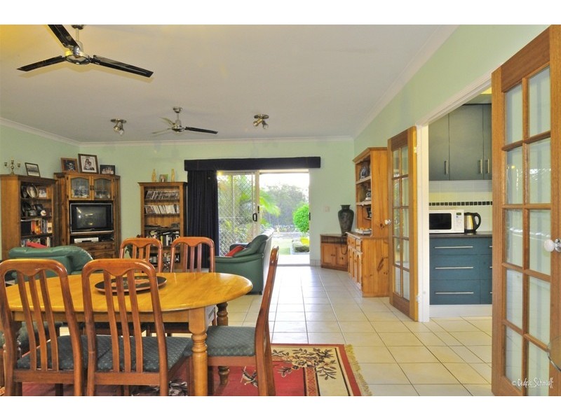 22 Dillon Road, Captain Creek QLD 4677