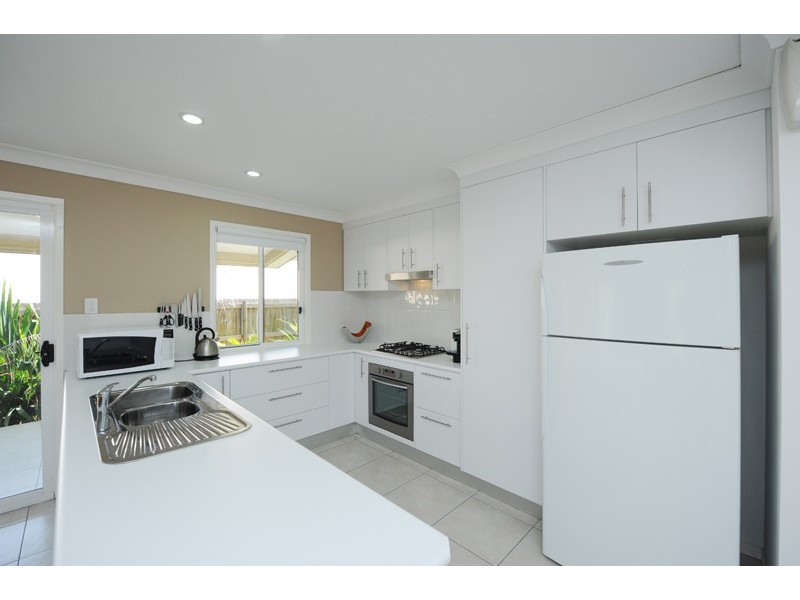 15 Eastwood Street, West Gladstone QLD 4680