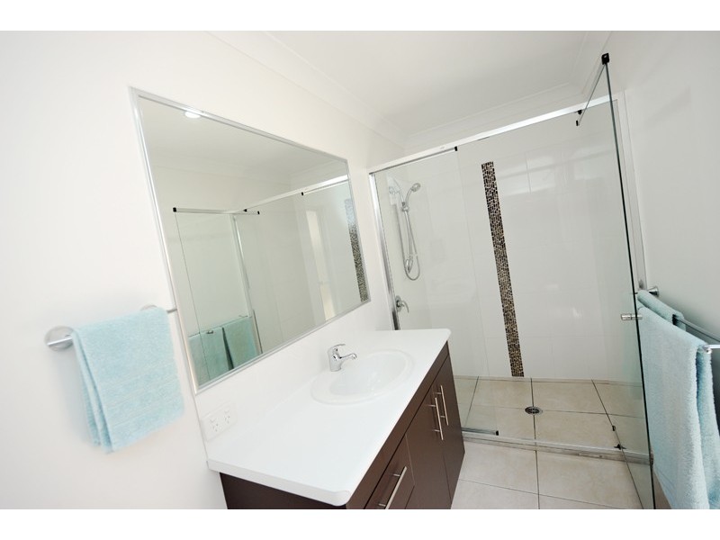 15 Eastwood Street, West Gladstone QLD 4680