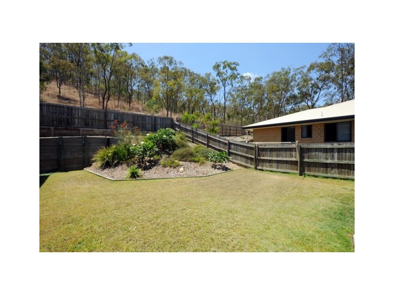 15 Eastwood Street, West Gladstone QLD 4680