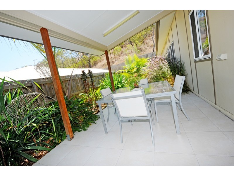 15 Eastwood Street, West Gladstone QLD 4680