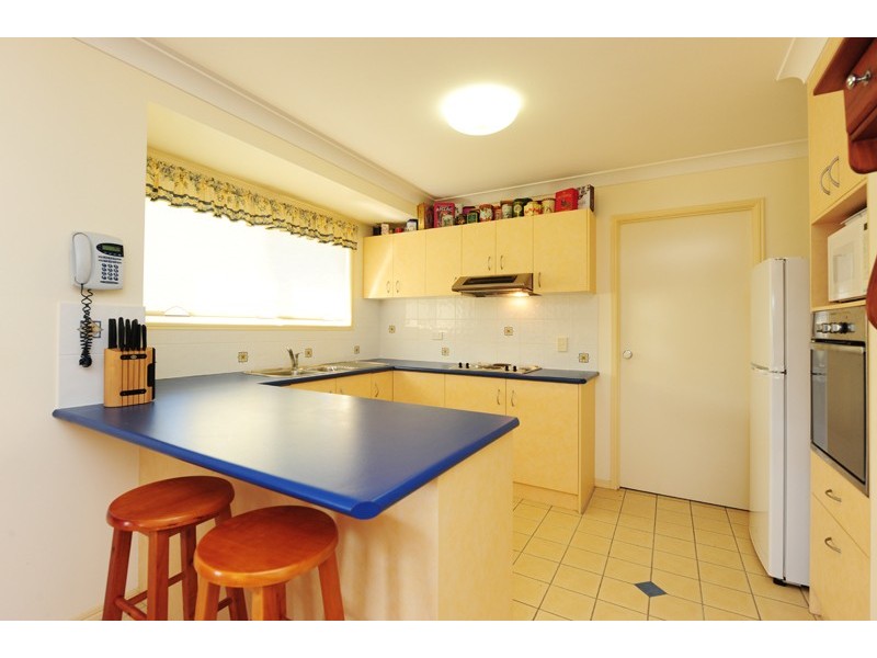 8 Dickinson Road, Gladstone QLD 4680
