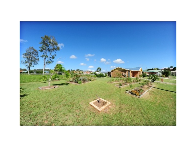8 Dickinson Road, Gladstone QLD 4680