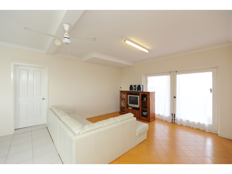 16 Watt Street, Gladstone QLD 4680