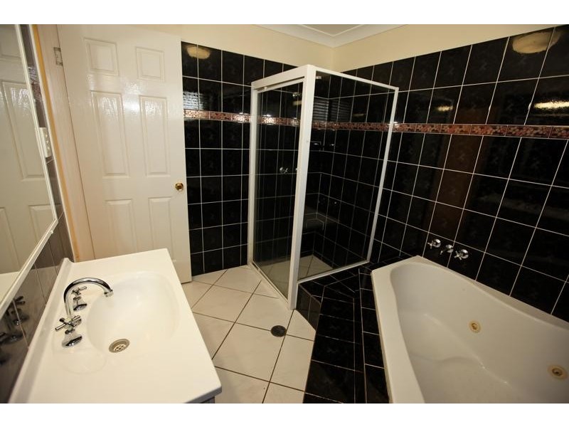 2 Ashton Street, Telina QLD 4680