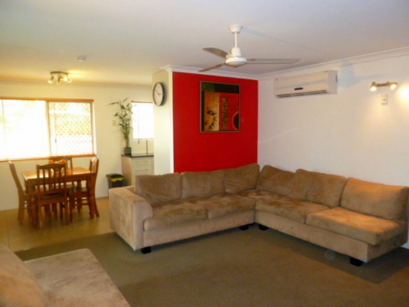 15 Carinya Drive, Clinton QLD 4680