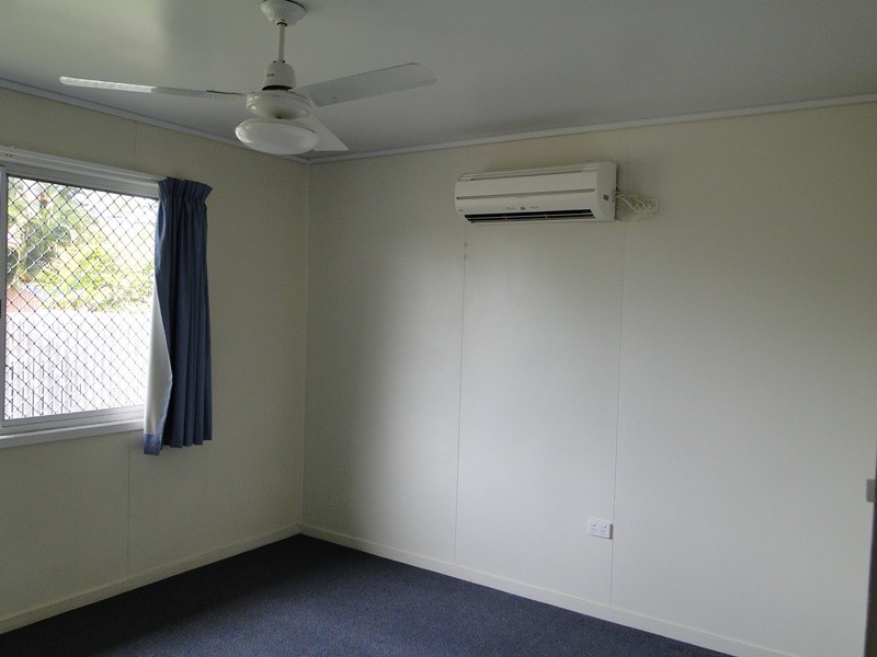 13 LUSCOMBE COURT, New Auckland QLD 4680