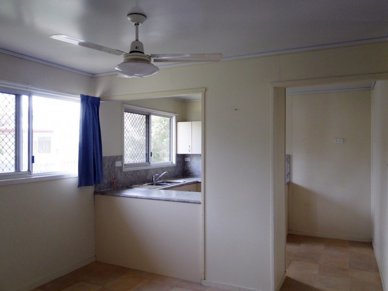 13 LUSCOMBE COURT, New Auckland QLD 4680