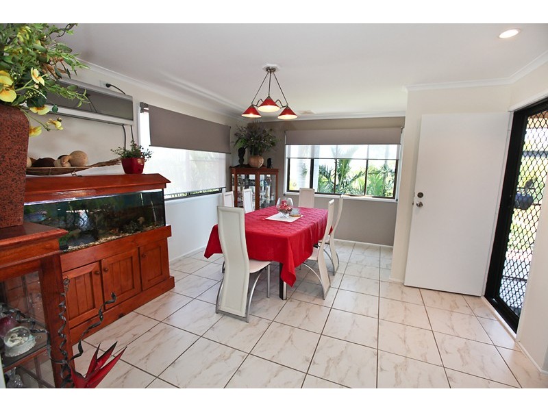 1 St Clements Close, Telina QLD 4680