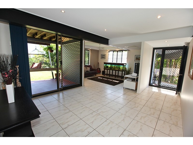 1 St Clements Close, Telina QLD 4680