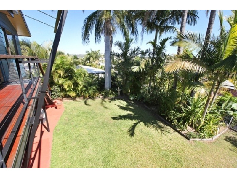 1 St Clements Close, Telina QLD 4680