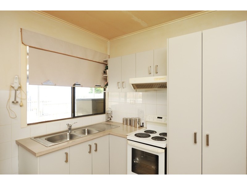 1A Rossella Street, West Gladstone QLD 4680