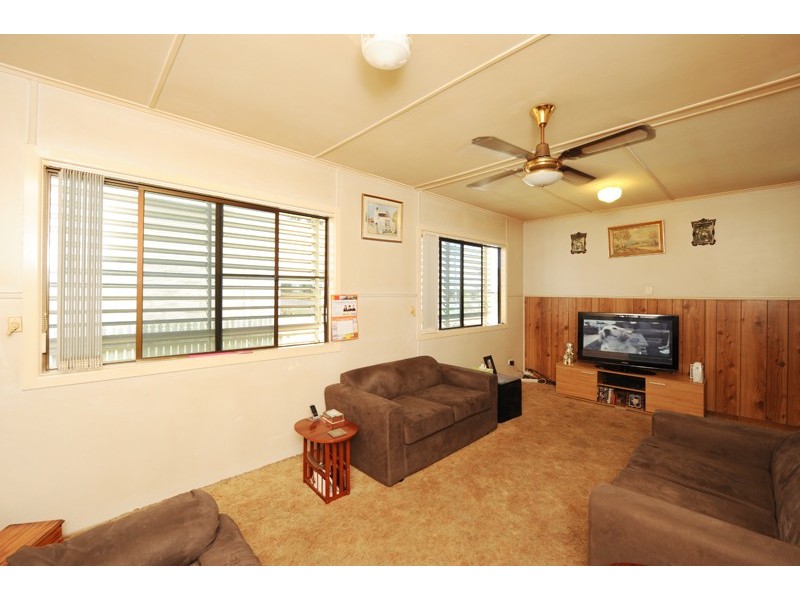 1A Rossella Street, West Gladstone QLD 4680