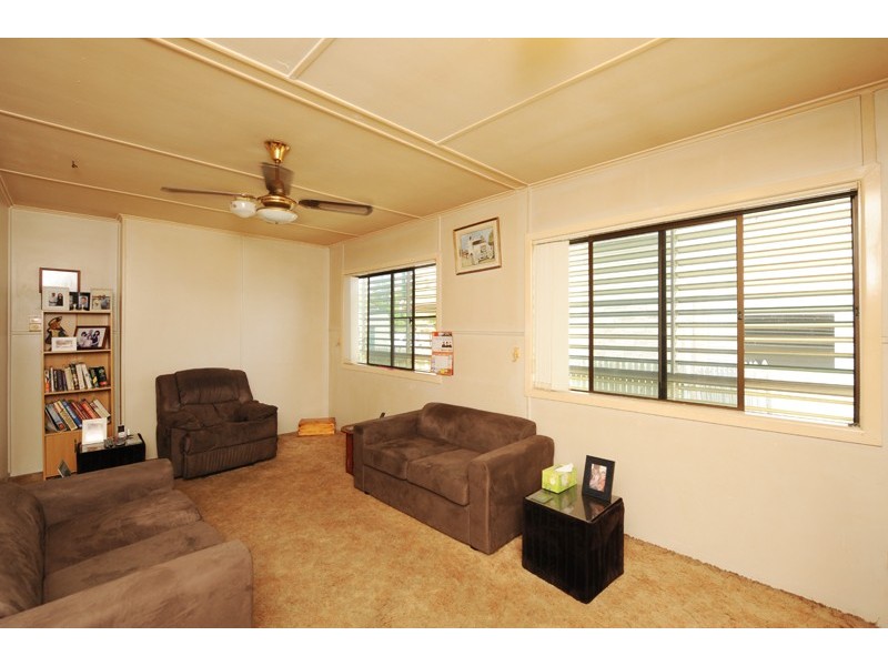 1A Rossella Street, West Gladstone QLD 4680