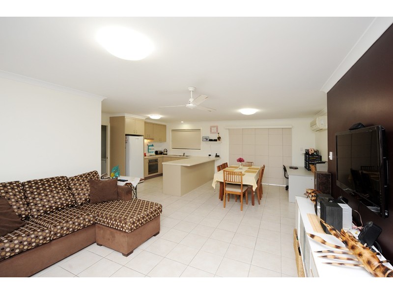 28B J Hickey Avenue, Clinton QLD 4680