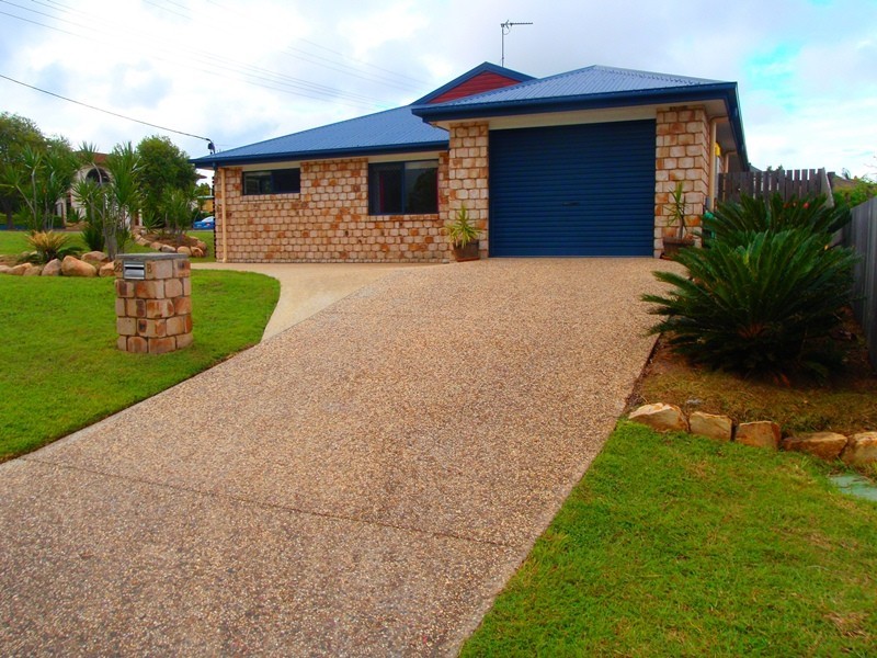 28B J Hickey Avenue, Clinton QLD 4680