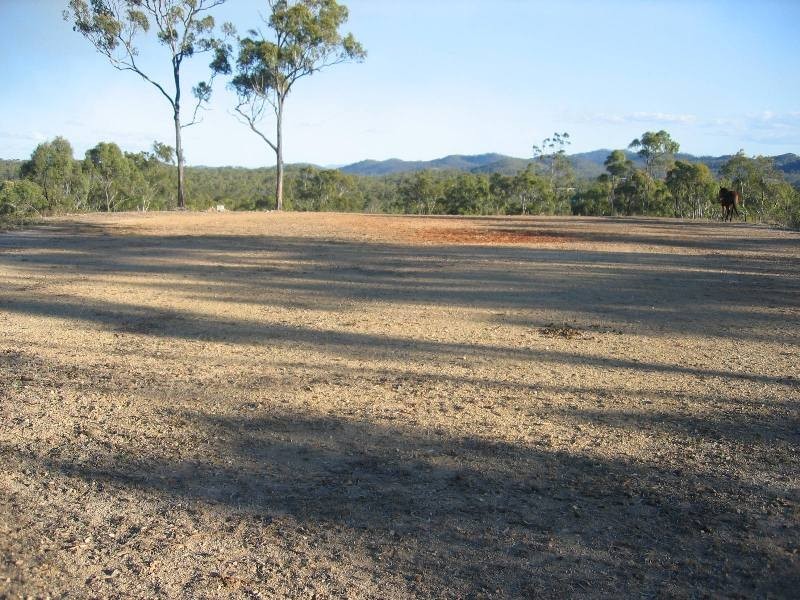 118 Flora Dr, Beecher QLD 4680