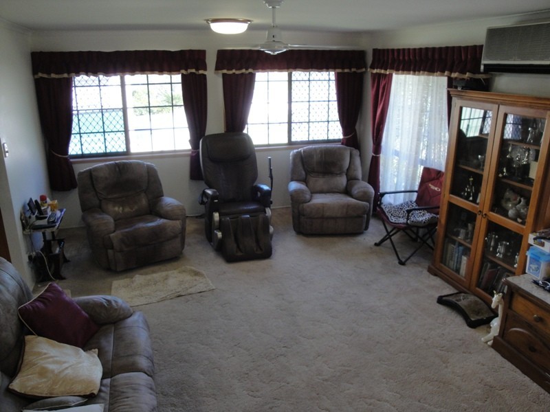 27 Philip Street, South Gladstone QLD 4680