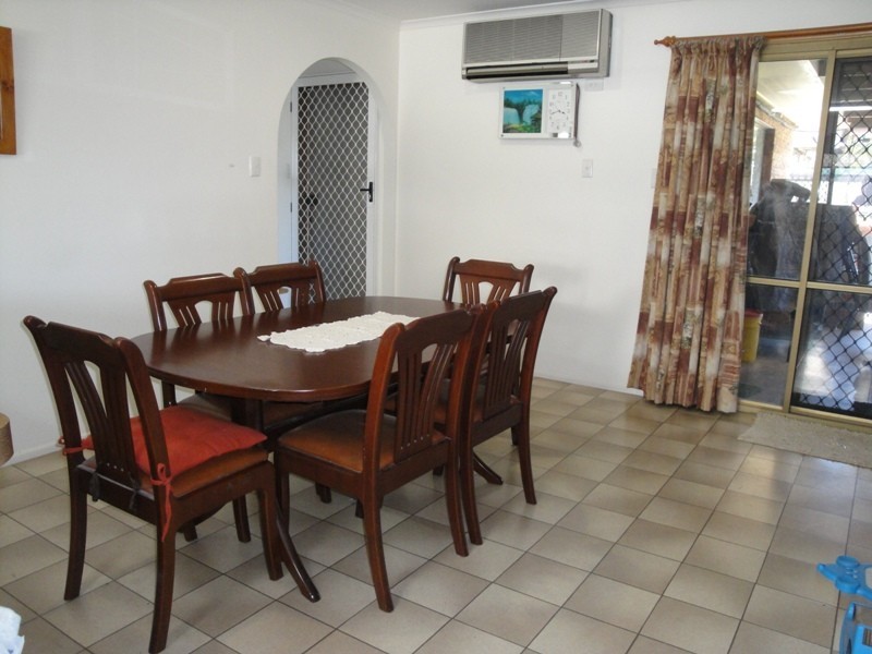 27 Philip Street, South Gladstone QLD 4680