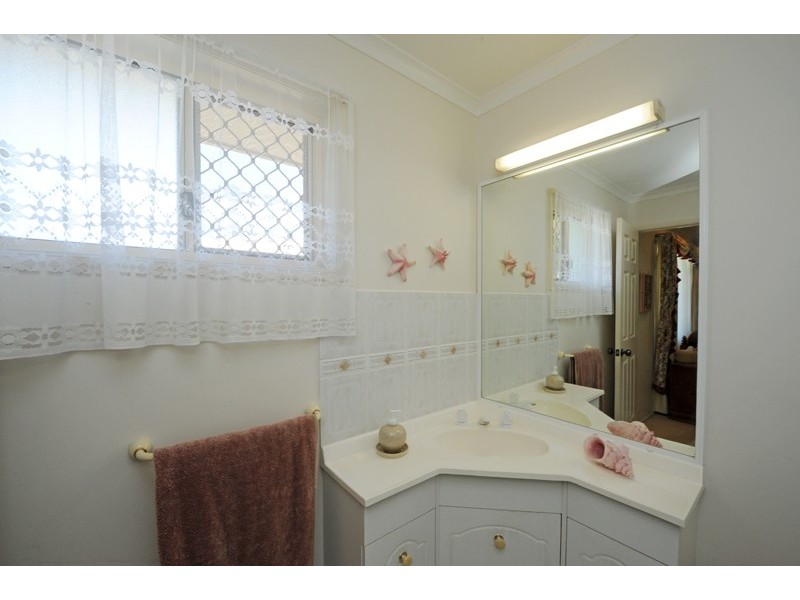 6 Borumba Court, Clinton QLD 4680