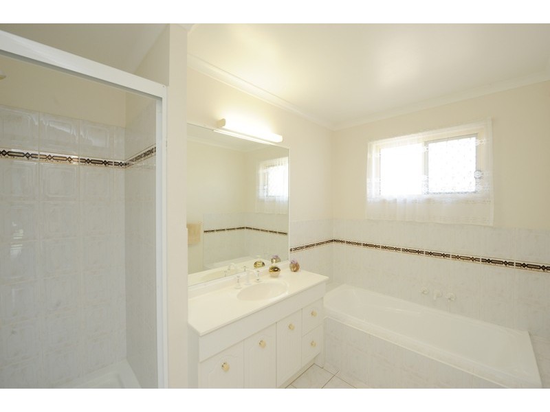 6 Borumba Court, Clinton QLD 4680