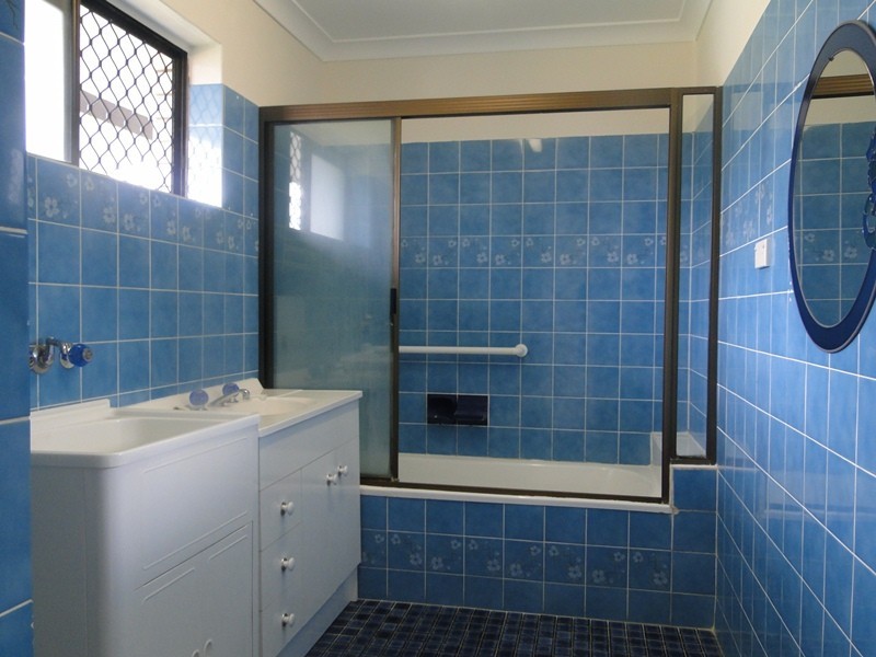 3/16  Kent Street, West Gladstone QLD 4680