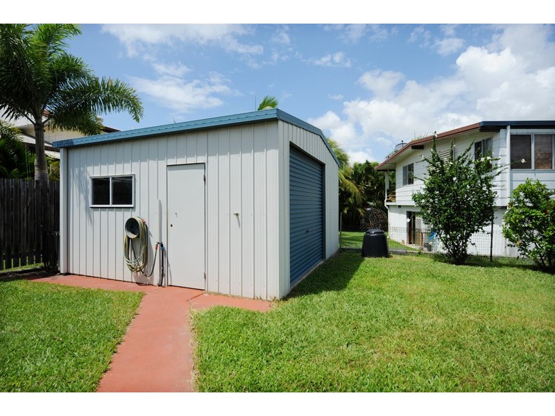 20 Cook Street, West Gladstone QLD 4680