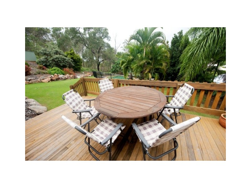 10 Selwyn Close, Telina QLD 4680