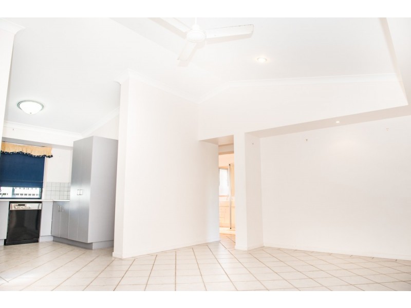 2 Helston Street, Telina QLD 4680