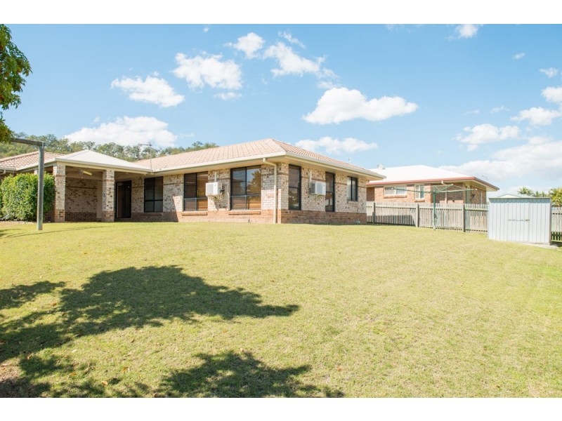 2 Helston Street, Telina QLD 4680