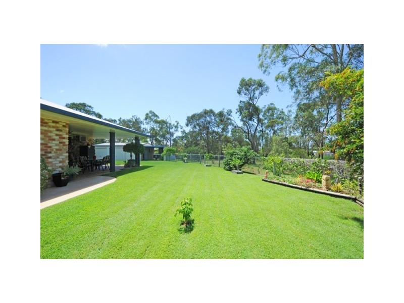 5 Alexis Court, New Auckland QLD 4680