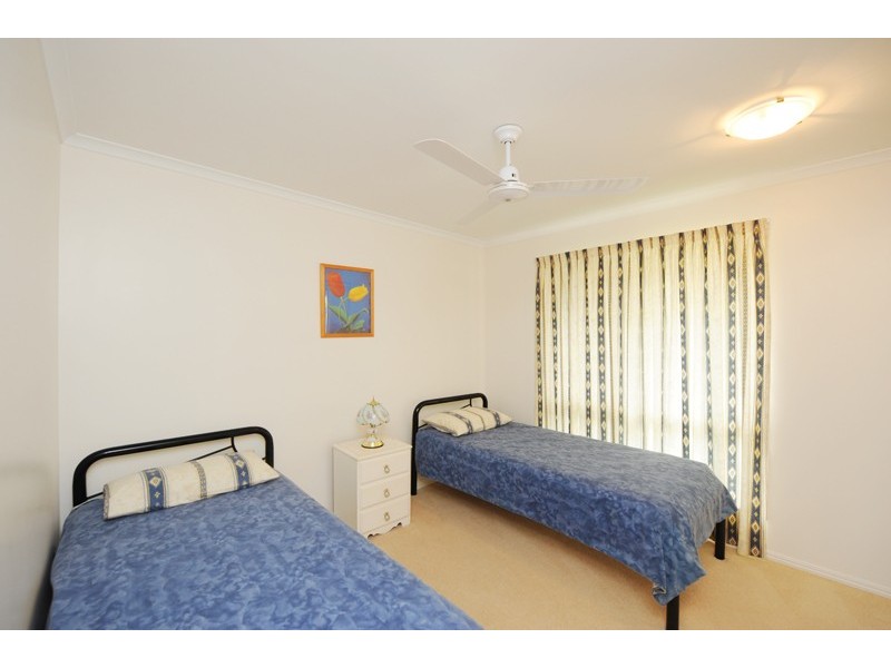5 Alexis Court, New Auckland QLD 4680
