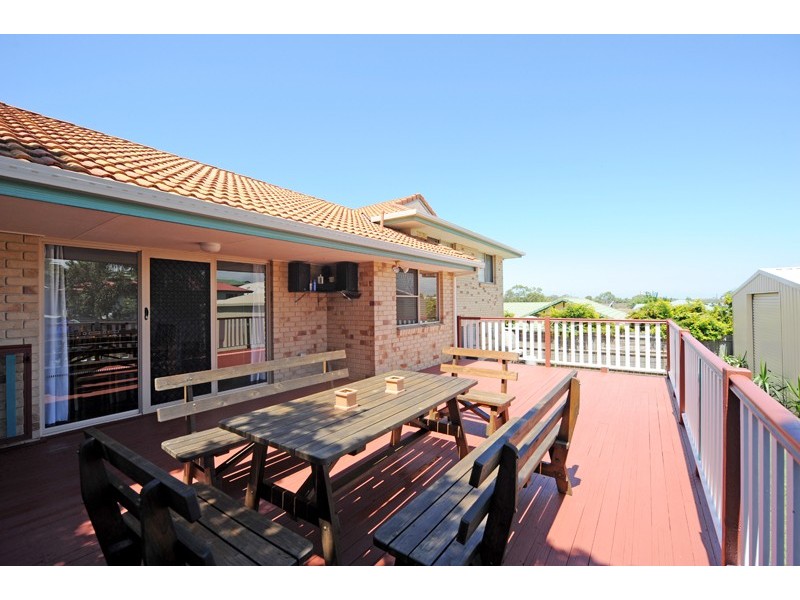 6 Cavella Drive, Glen Eden QLD 4680