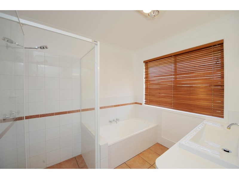 6 Cavella Drive, Glen Eden QLD 4680