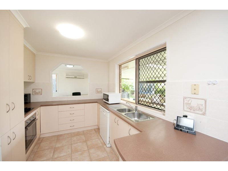 293 J Hickey Avenue, Clinton QLD 4680