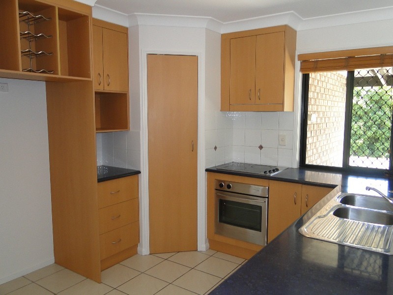 21 Dunstall Street, Clinton QLD 4680