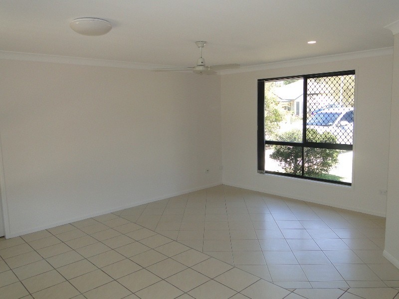 21 Dunstall Street, Clinton QLD 4680