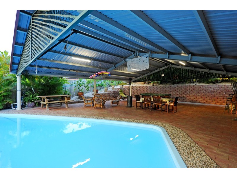 25 Ben Lexcen Court, Clinton QLD 4680