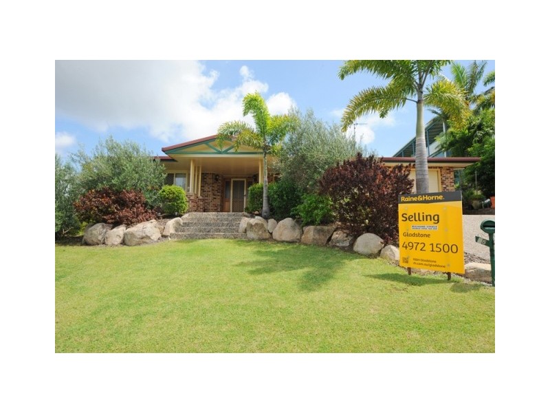 25 Ben Lexcen Court, Clinton QLD 4680