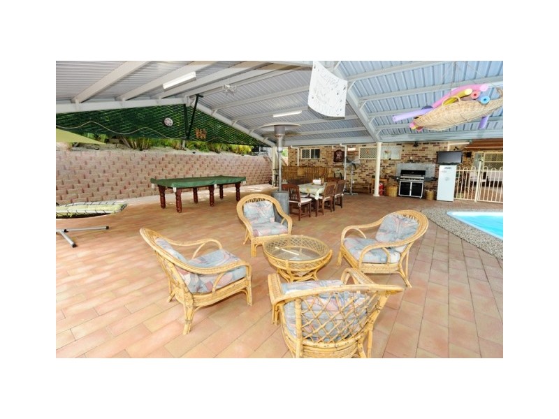 25 Ben Lexcen Court, Clinton QLD 4680