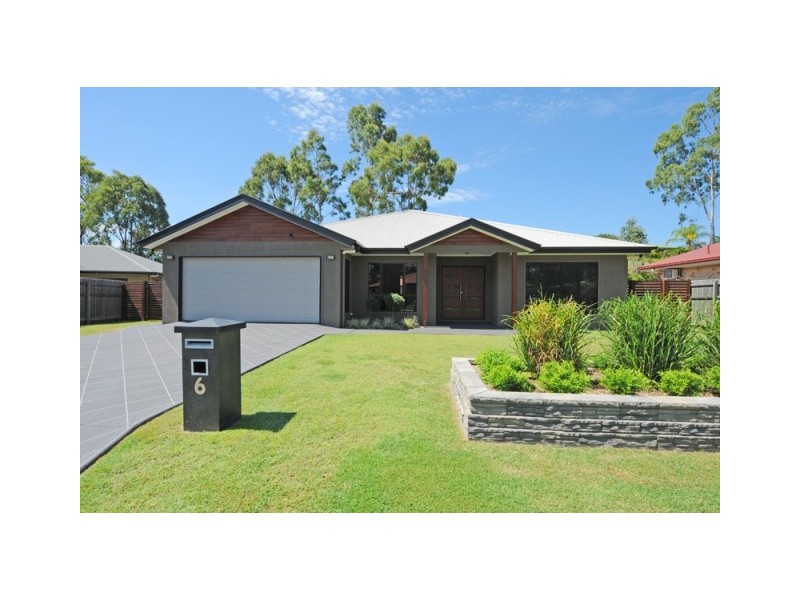 6 Riverside Place, Telina QLD 4680