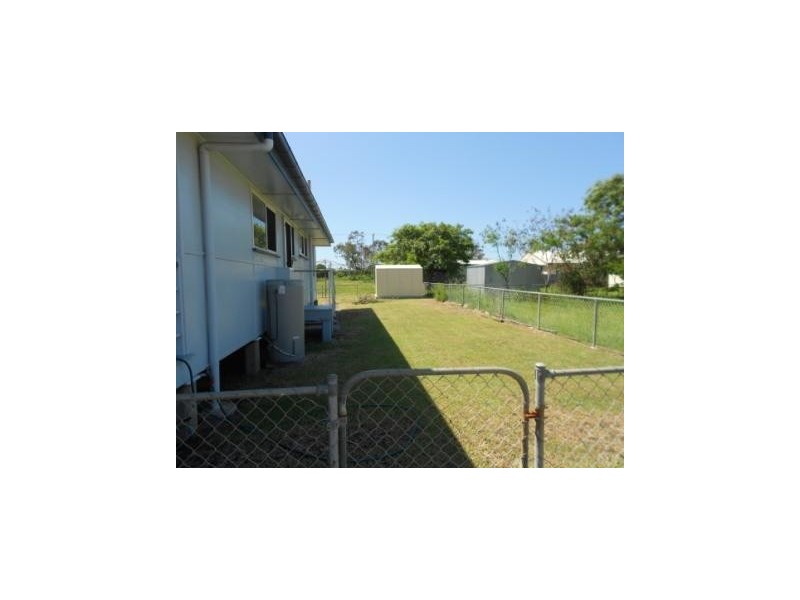 4 Moura Crescent, Gladstone QLD 4680